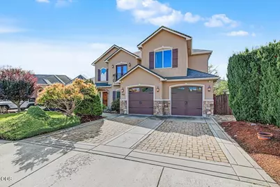 888 Arrowhead Trail, Eagle Point, OR 97524 - Photo 3