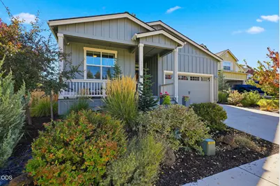 19995 Badger Road, Bend, OR 97702 - Photo 29