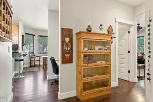 3750 SW Crest Ct, Redmond, OR 97756 - Photo 19