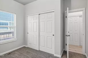 21328 Oakview Dr, Bend, OR 97701 - Photo 15