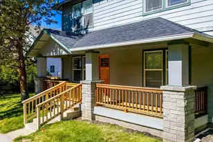 21328 Oakview Dr, Bend, OR 97701 - Photo 37