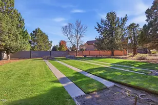 999 Golden Pheasant Dr, Redmond, OR 97756 - Photo 55