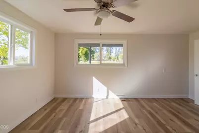 3511 Redwood Avenue, Grants Pass, OR 97527 - Photo 21