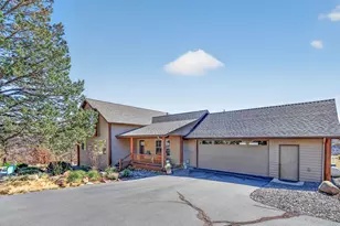 17555 Mountain View Rd, Sisters, OR 97759 - Photo 1