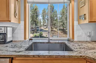 17555 Mountain View Rd, Sisters, OR 97759 - Photo 25