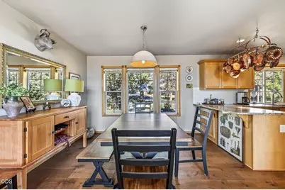 17555 Mountain View Road, Sisters, OR 97759 - Photo 21