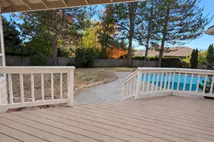 902 Mountain View Dr, Medford, OR 97504 - Photo 43