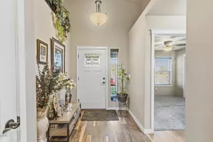 7594 27th St, White City, OR 97503 - Photo 5