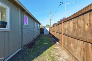 7594 27th St, White City, OR 97503 - Photo 33