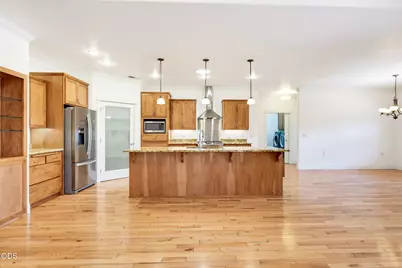 421 Stone Pointe Drive, Central Point, OR 97502 - Photo 11