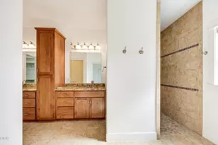 421 Stone Pointe Dr, Central Point, OR 97502 - Photo 23