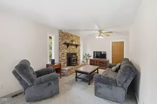 151 Verna Ln, Grants Pass, OR 97527 - Photo 13
