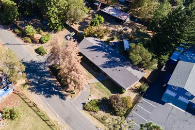 151 Verna Lane, Grants Pass, OR 97527 - Photo 5