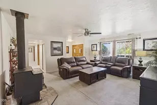 151 Verna Ln, Grants Pass, OR 97527 - Photo 11