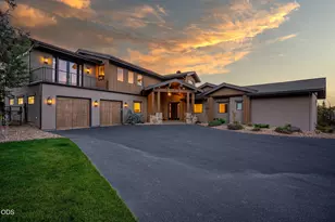 4655 SW Loma Linda Dr, Redmond, OR 97756 - Photo 1