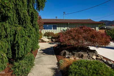 734 NW Midland Avenue, Grants Pass, OR 97526 - Photo 61