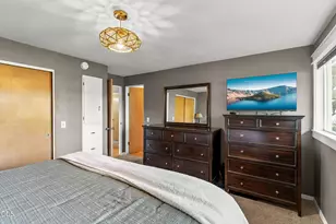 910 Crown Ave, Central Point, OR 97502 - Photo 13