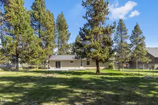 55690 Big River Dr, Bend, OR 97707 - Photo 25