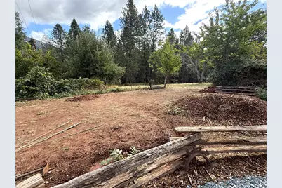 6400 Tunnel Loop Road, Grants Pass, OR 97526 - Photo 11