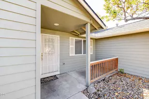 752 NE Nickernut Pl, Redmond, OR 97756 - Photo 31