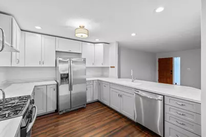 2554 W Stewart Avenue, Medford, OR 97501 - Photo 9