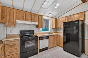 7 Brophy Way, Shady Cove, OR 97539 - Photo 7