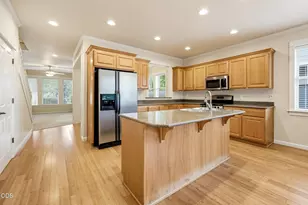 435 Clinton St, Ashland, OR 97520 - Photo 5
