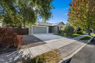 444 SW 28th St, Redmond, OR 97756 - Photo 19