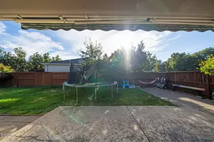 104 Glenwood Dr, Eagle Point, OR 97524 - Photo 29