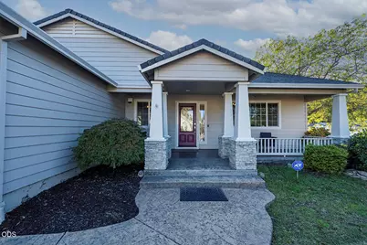 104 Glenwood Drive, Eagle Point, OR 97524 - Photo 5