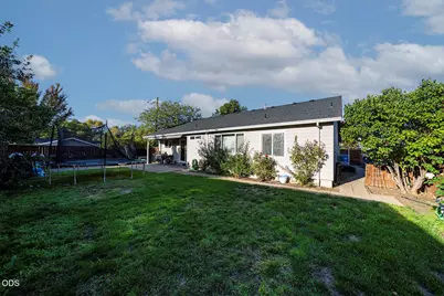 104 Glenwood Drive, Eagle Point, OR 97524 - Photo 25