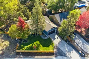 1571 NE Butler Market Rd, Bend, OR 97701 - Photo 29