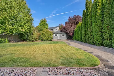 3631 Creek View Drive, Medford, OR 97504 - Photo 23