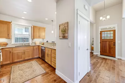 3851 Sunleaf Avenue, Medford, OR 97504 - Photo 13