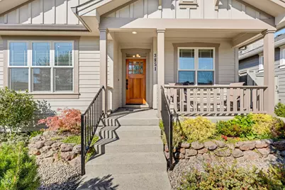 3851 Sunleaf Avenue, Medford, OR 97504 - Photo 3