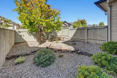 3851 Sunleaf Avenue, Medford, OR 97504 - Photo 33