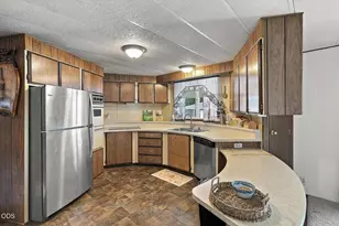 336 Beechwood Dr, Grants Pass, OR 97526 - Photo 9