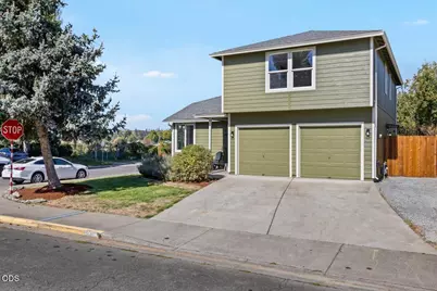 2240 SW Judy Lane, Grants Pass, OR 97526 - Photo 5
