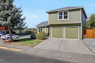 2240 SW Judy Ln, Grants Pass, OR 97526 - Photo 5