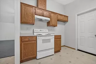 1259 Applegate Ln, Medford, OR 97501 - Photo 11