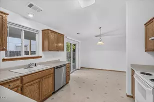 1259 Applegate Ln, Medford, OR 97501 - Photo 13