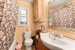 241 Marion Ln, Grants Pass, OR 97527 - Photo 13