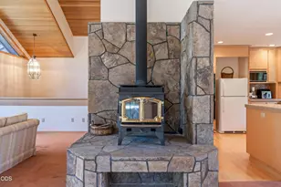 57654 Cottonwood Ln, Sunriver, OR 97707 - Photo 7