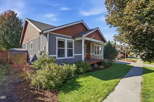 20717 Snow Peaks Dr, Bend, OR 97701 - Photo 3