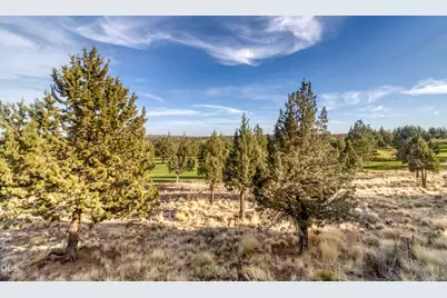 1056 Niagara Falls Drive, Redmond, OR 97756 - Photo 23