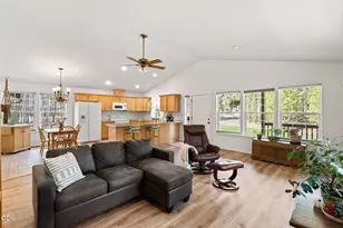17405 Killdeer Dr, Bend, OR 97707 - Photo 9
