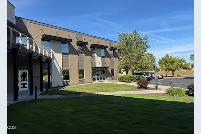 3539 Heathrow Way #102, Medford, OR 97504 - Photo 1