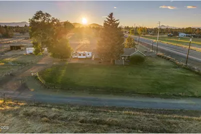 [Address not provided], Redmond, OR 97756 - Photo 19