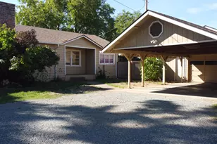 2922 Walnut Ave, Grants Pass, OR 97527 - Photo 1
