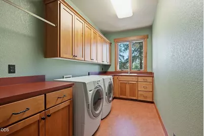 17111 Lady Caroline Drive, Sisters, OR 97759 - Photo 29